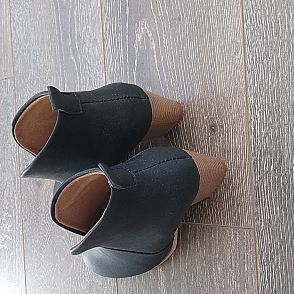 Booties - Picture 2 of 4